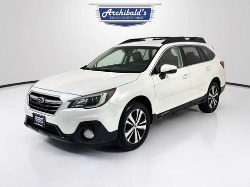 Crystal White Pearl 2019 Subaru Outback 2.5i Limited
