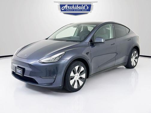 2022 Tesla Model Y Long Range Dual Motor All-Wheel Drive