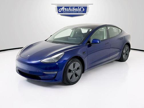 Deep Blue Metallic 2022 Tesla Model 3 Long Range