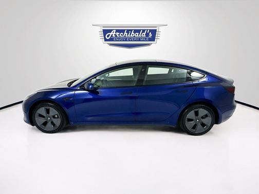 Deep Blue Metallic 2022 Tesla Model 3 Long Range