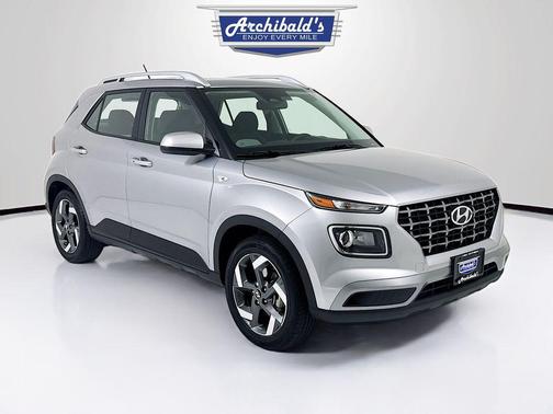 2024 Hyundai VENUE SEL