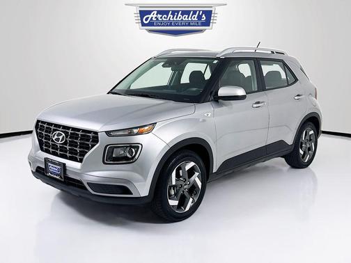2024 Hyundai VENUE SEL