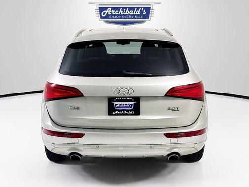 Cuvee Silver Metallic 2014 Audi Q5 2.0T Premium Plus