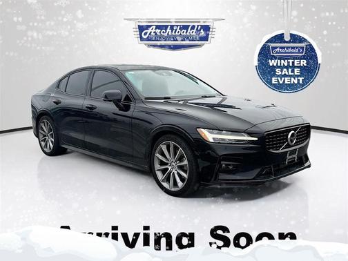 2021 Volvo S60 T5 Momentum