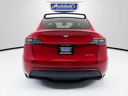 2023 Tesla Model Y Long Range Dual Motor All-Wheel Drive