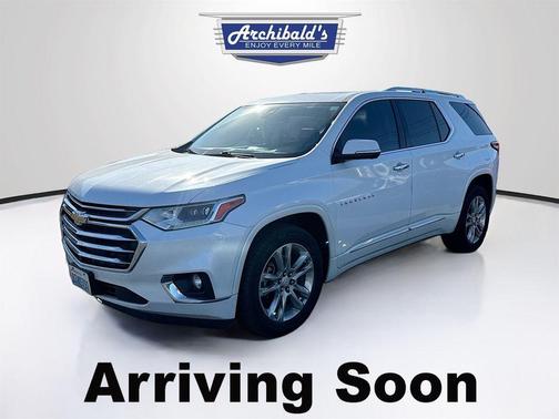 Iridescent Pearl Tricoat 2020 Chevrolet Traverse High Country