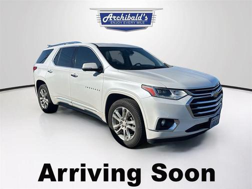 Iridescent Pearl Tricoat 2020 Chevrolet Traverse High Country