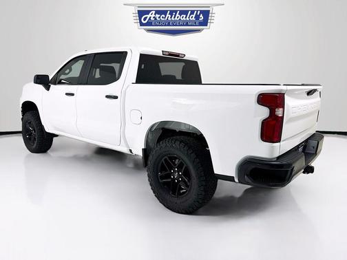 2022 Chevrolet Silverado 1500 Custom Trail Boss