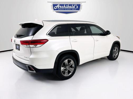 2017 Toyota Highlander Limited Platinum