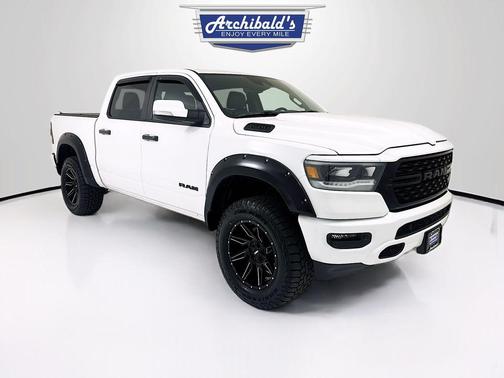 Bright White Clearcoat 2022 RAM 1500 Sport