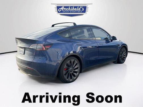 2024 Tesla Model Y Performance Dual Motor All-Wheel Drive
