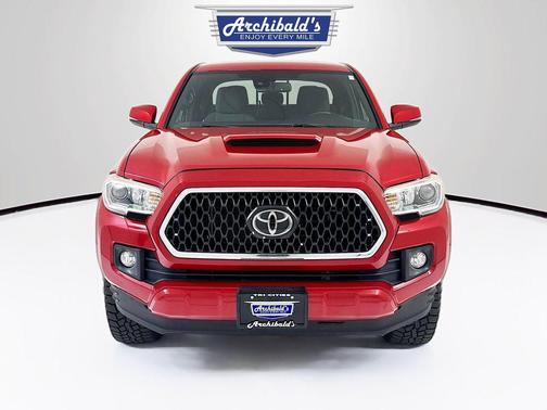 Barcelona Red Metallic 2018 Toyota Tacoma TRD Sport