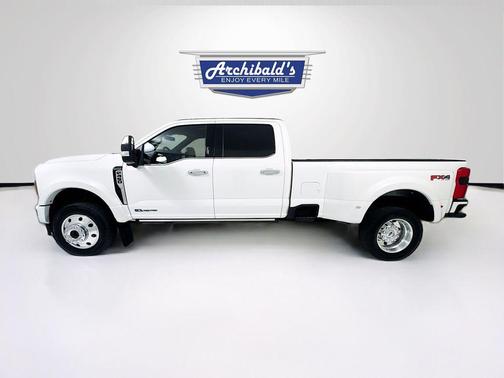Star White Metallic Tri-Coat 2024 Ford F-450 Platinum
