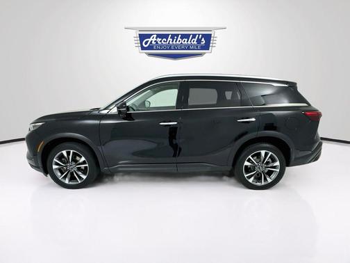 Mineral Black 2023 INFINITI QX60 Luxe