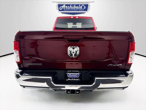 2020 RAM 2500 Big Horn Crew Cab 4X4 8' Box