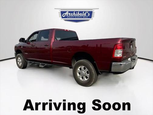 2020 RAM 2500 Big Horn Crew Cab 4X4 8' Box