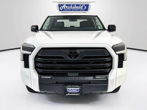 Ice Cap 2023 Toyota Tundra SR5