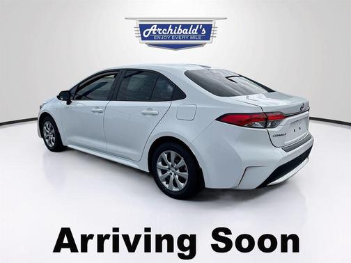 White 2022 Toyota Corolla LE