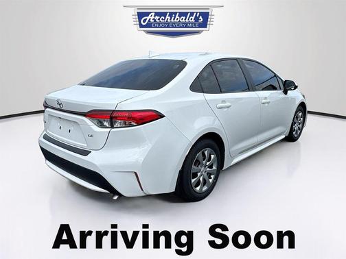 White 2022 Toyota Corolla LE