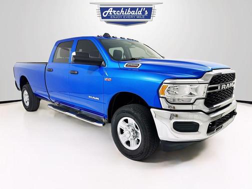 2020 RAM 2500 Tradesman Crew Cab 4X4 8' Box