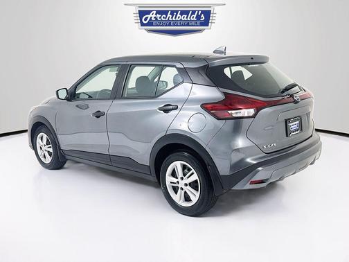 2023 Nissan Kicks S
