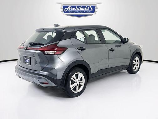 2023 Nissan Kicks S