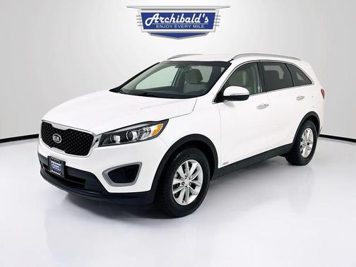 Snow White Pearl 2016 Kia Sorento LX