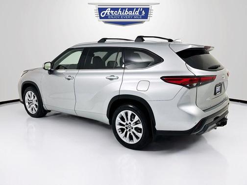 2022 Toyota Highlander Limited
