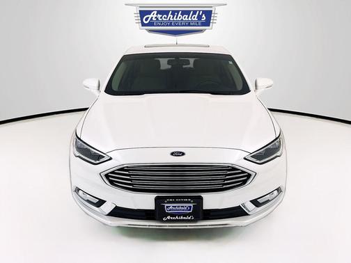 White Platinum Metallic Tri-Coat 2017 Ford Fusion SE