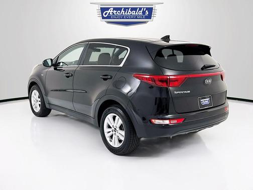 Black Cherry 2017 Kia Sportage LX