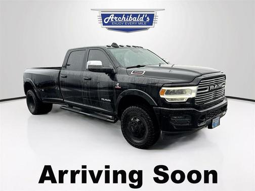 2019 RAM 3500 Laramie Crew Cab 4x4 8' Box