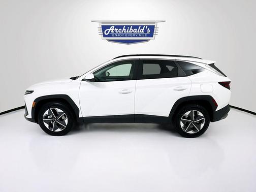 Serenity White Pearl 2025 Hyundai TUCSON SEL