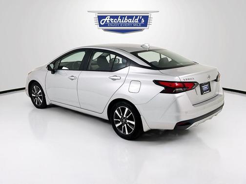2021 Nissan Versa 1.6 SV