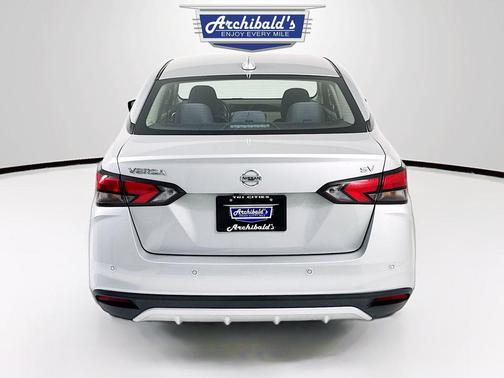 2021 Nissan Versa 1.6 SV