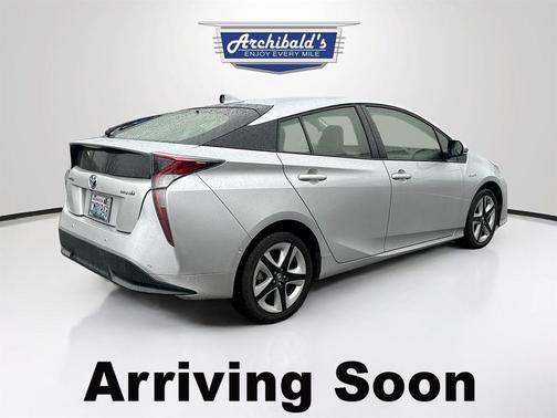 2017 Toyota Prius Three Touring