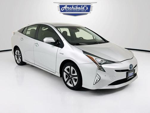 2017 Toyota Prius Three Touring