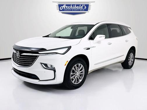 2023 Buick Enclave Essence AWD