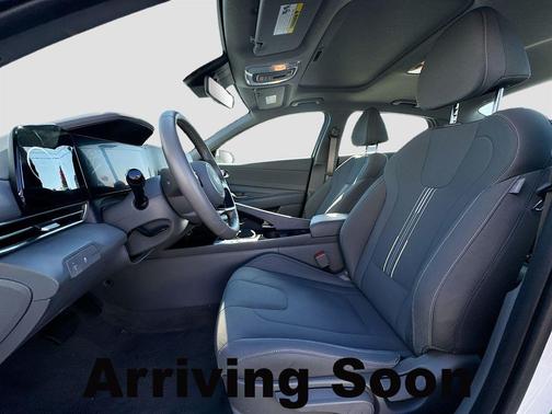 2025 Hyundai ELANTRA SEL
