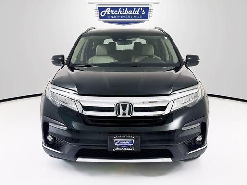 2019 Honda Pilot Touring 8-Passenger