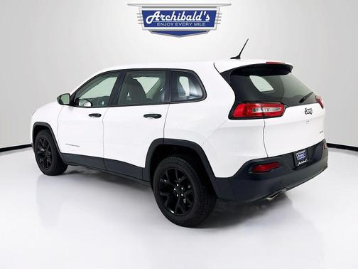 2016 Jeep Cherokee Sport
