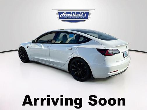 Pearl White Multi-Coat 2021 Tesla Model 3 Long Range