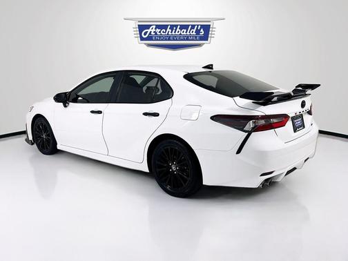 2022 Toyota Camry Nightshade Edition Hybrid