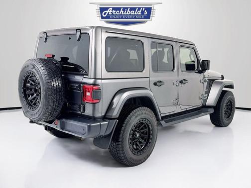 2020 Jeep Wrangler Unlimited Sahara