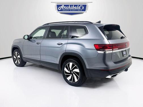 2024 Volkswagen Atlas 2.0T SE w/Technology 4MOTION