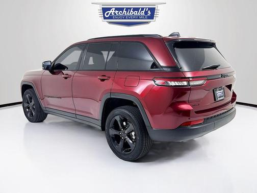 2024 Jeep Grand Cherokee Altitude