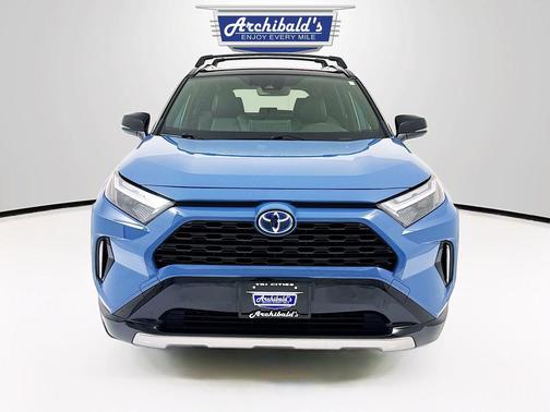 2022 Toyota RAV4 Hybrid SE