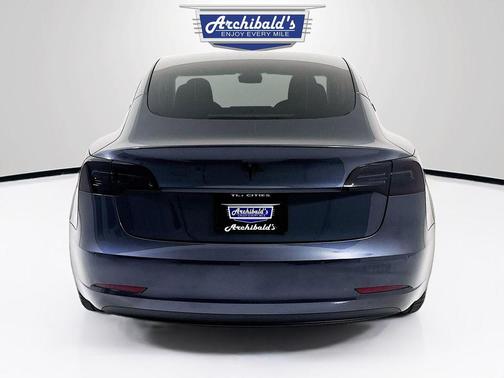 2022 Tesla Model 3 Standard Range