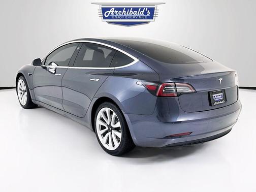 2019 Tesla Model 3 Standard Range Plus