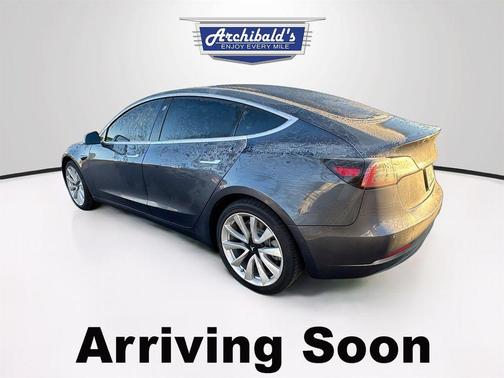 2019 Tesla Model 3 Standard Range Plus