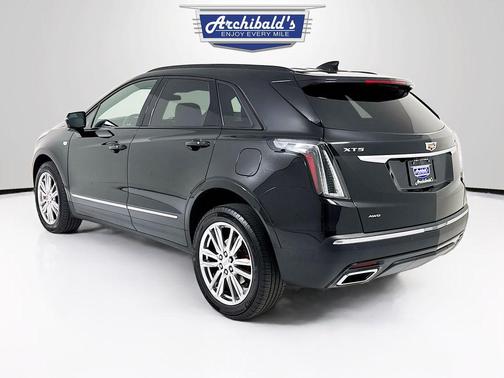 2022 Cadillac XT5 Sport